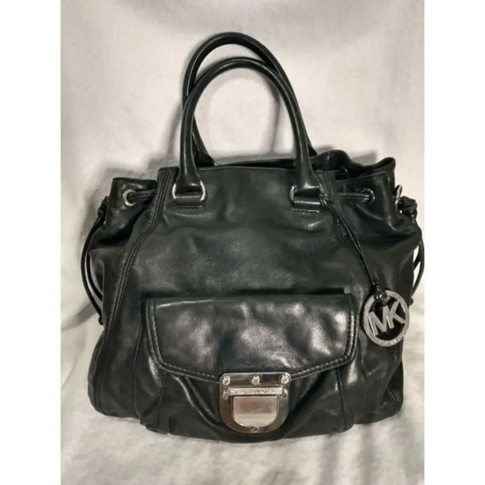 Michael Kors Black Leather Purse *USED*